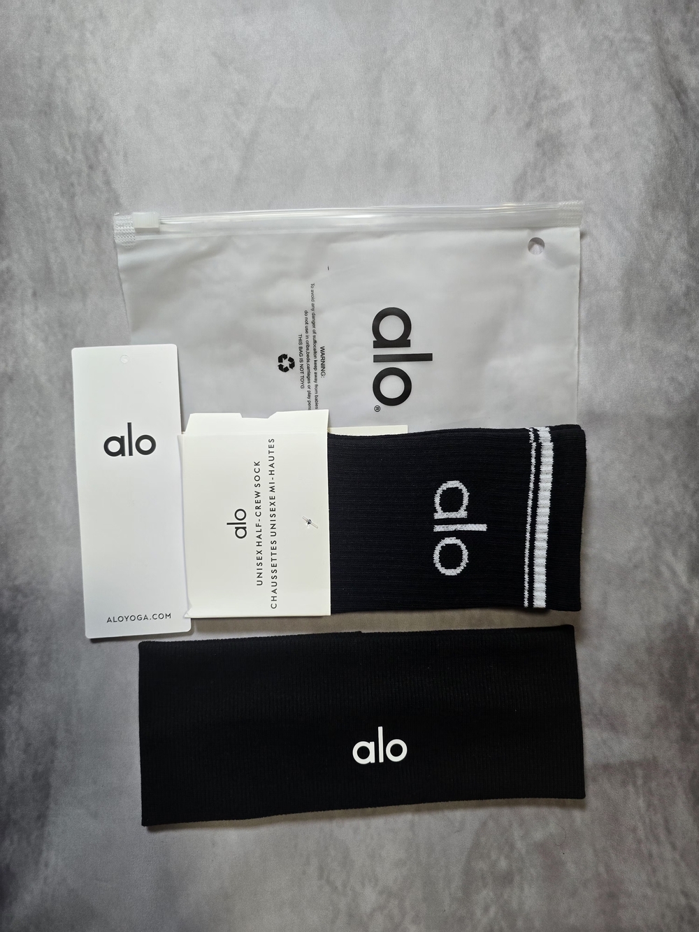 NWT Aesthetic Black Gym Headband & Black Sport Socks Set Bundle Pilates Yoga